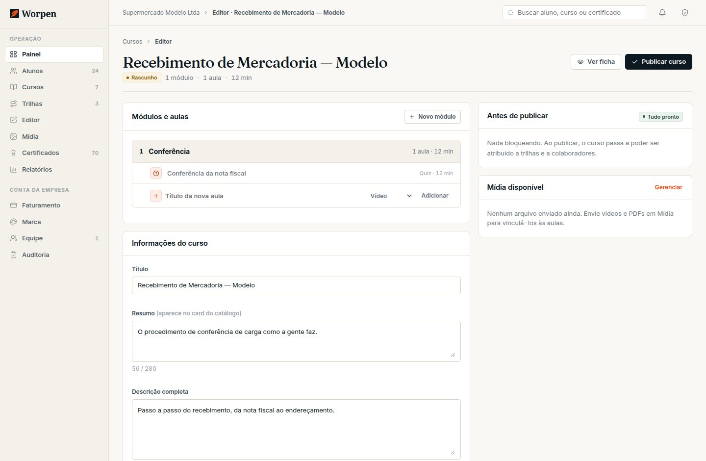 Editor de cursos da Worpen com a lista de módulos e aulas de um curso em construção.
